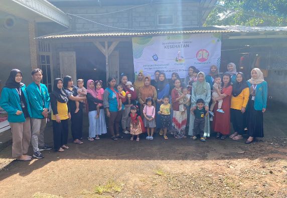 Mahasiswa KKN Unwahas 31 Melakukan Sosialisasi Stunting,Diare dan Cacingan, Serta Melakukan Demo Memasak Di Posyandu Dusun Nampu Desa Peron